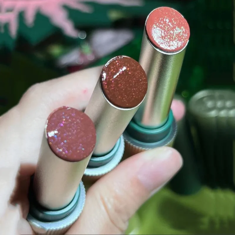 Girlcult Solid Lip Glaze for rich color