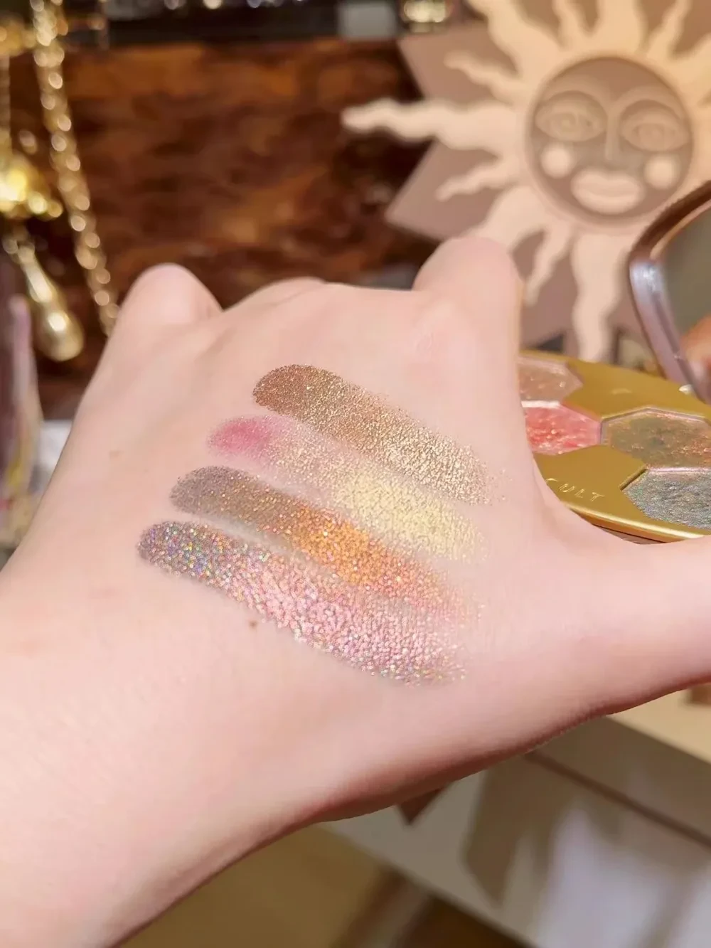 vegan friendly girlcult glitter eyeshadow palette image